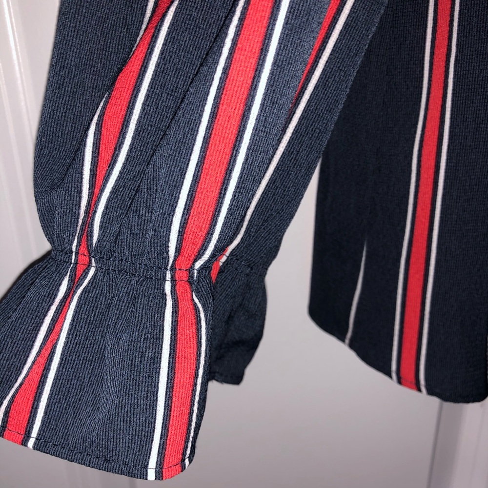 Brandy Melville Never worn NWT off the shoulder - Picture 2 of 3